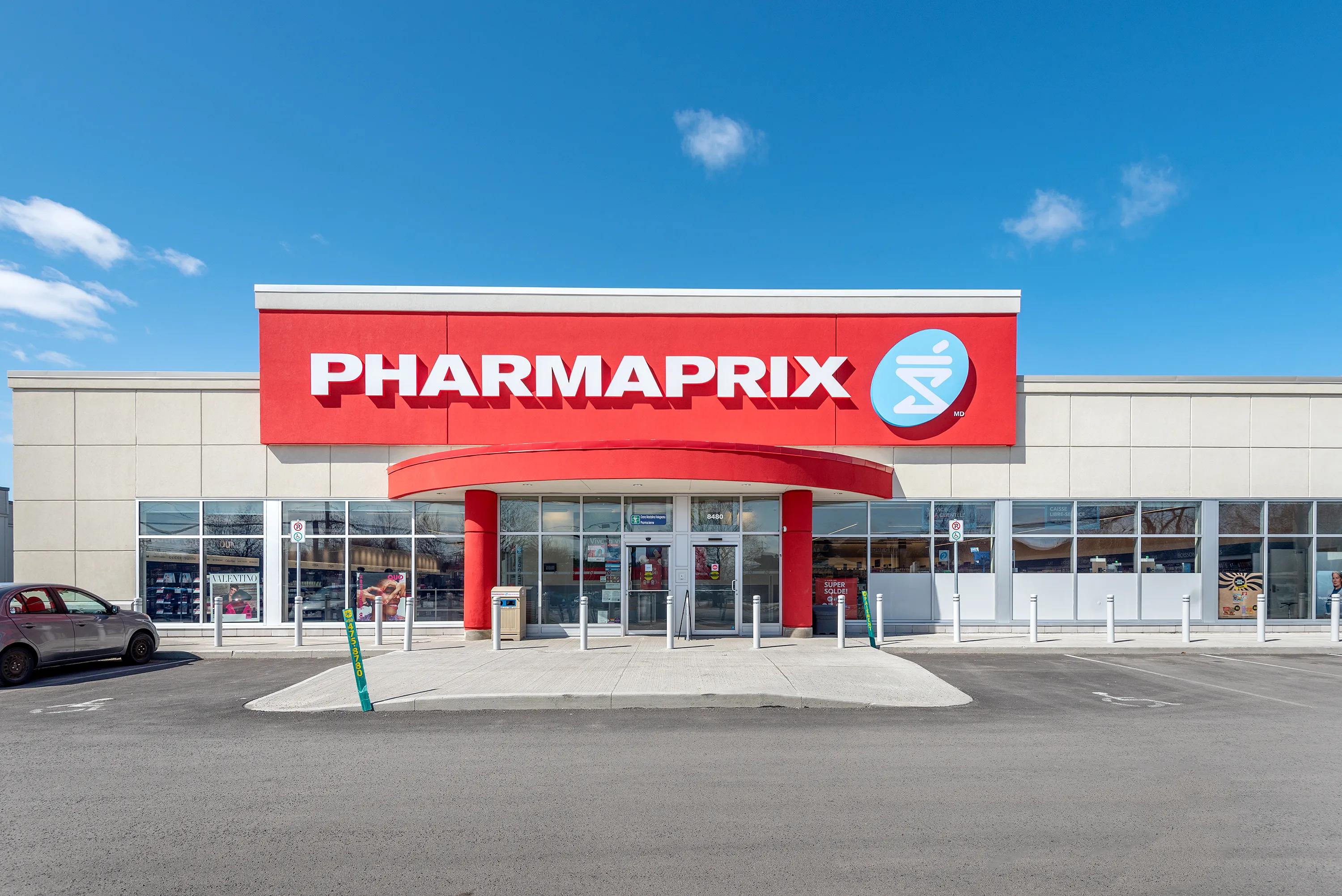 8480 Saint-Jacques, Mirabel, built for Pharmaprix